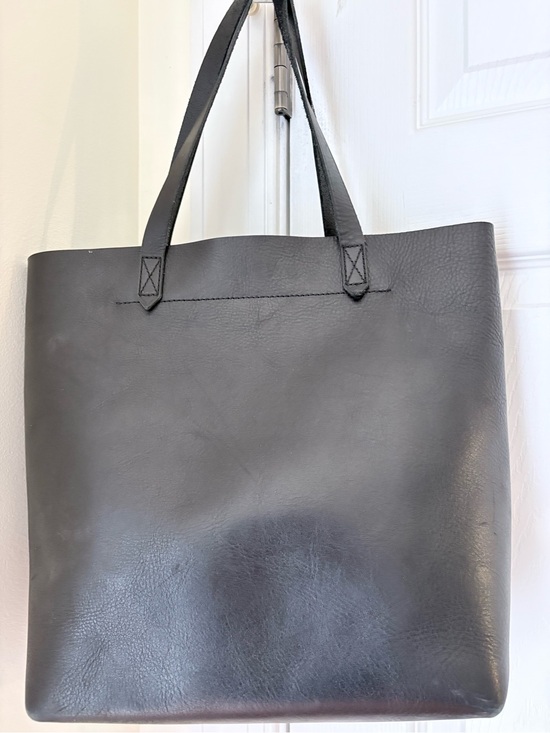 Madewell Handbags - Madewell Black Leather Tote Bag